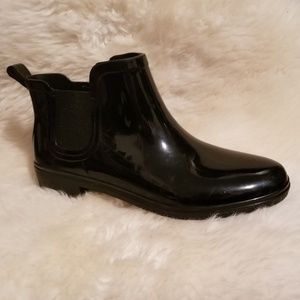 Black rain booties